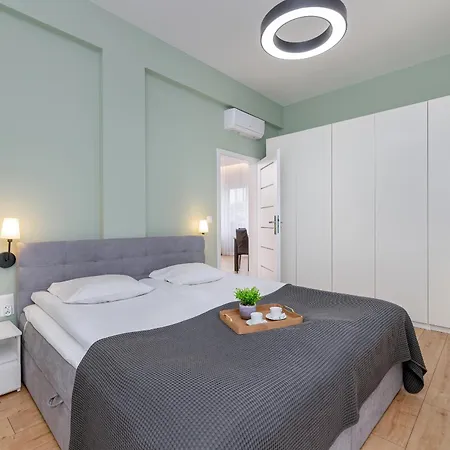 Apartman Luxury Three-bedroom By Renters Prestige