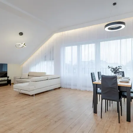 Luxury Three-bedroom By Renters Prestige Krakkó