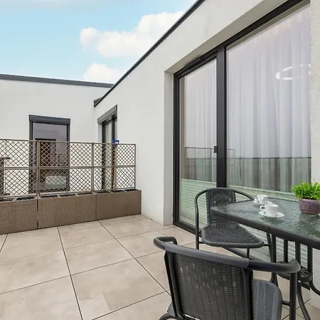 Luxury Three-bedroom By Renters Prestige Apartman