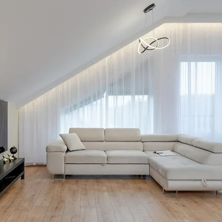 Luxury Three-bedroom By Renters Prestige Krakow