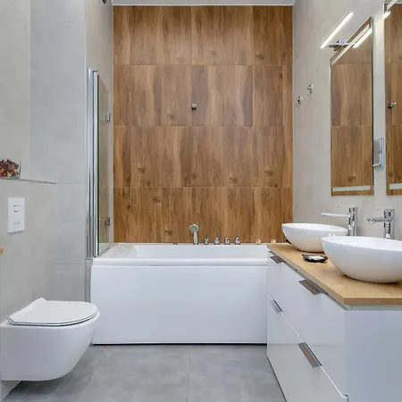 Apartment Luxury Three-bedroom By Renters Prestige *