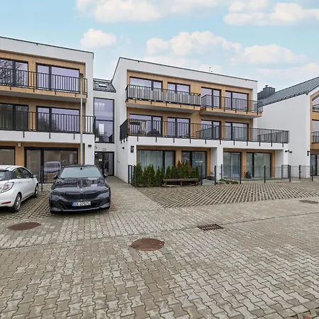 Luxury Three-bedroom By Renters Prestige *
